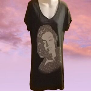 New without Tags Marilyn Monroe Tee Size Large Mini Flowers Graphics Gray